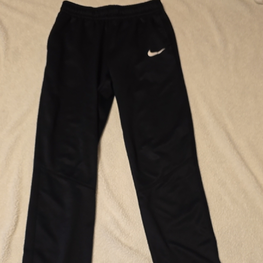 Nike Black Relaxed Fit Sweatpants